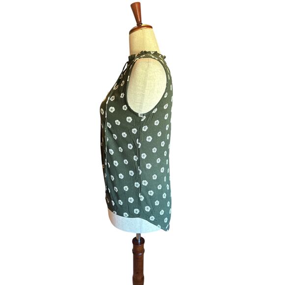 Market & Spruce Green Floral Sleeveless Blouse | Tie Neck | Size Small - Picture 4 of 8